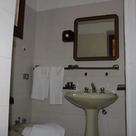 Dreizimmerwohnung Mit Seeblick 公寓 *