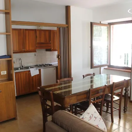 公寓 Dreizimmerwohnung Mit Seeblick 马尔切西内